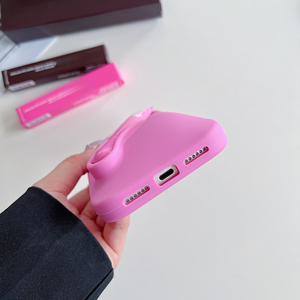 Custodia <span class=keywords><strong>per</strong></span> <span class=keywords><strong>iPhone</strong></span> <span class=keywords><strong>11</strong></span> 12 13 14 15 16 17 Pro Max in silicone con lucidalabbra effetto rossetto Hayley compatibile con il trucco, con logo e scatola - Product Image 4