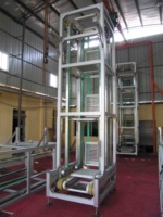 Prix d'usine Élévateur vertical pour colis et boîtes, Convoyeur, Fabricant et Fournisseur