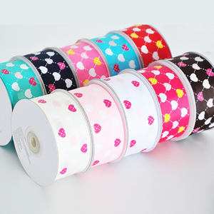 Deepeel AP3586 40mm DIY accesorios <span class=keywords><strong>para</strong></span> el cabello corazones impresos arcos de embalaje de regalo de una sola cara de poliéster cinta bonita - Product Image 2