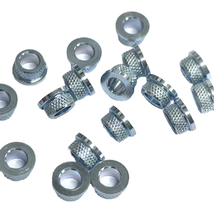 Arandela de tuercas autoajustables huecas con brida remachada prensada redonda moleteada de diamante pulido galvanizado - Product Image 1