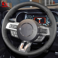 Accessoires de voiture de haute qualité en cuir couture concepteur de couverture de volant pour Ford mustang