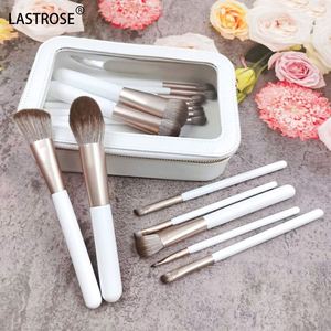 Factory Wholesale Makeup Brushes Set Private Logo 16pcs White Color Makeup Brush With Clear Bag High Quality Makeup Brush Set - Product Image 3