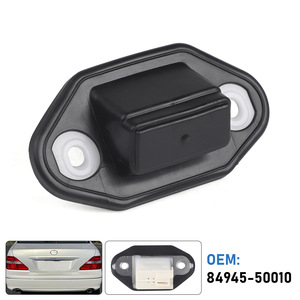 สวิตช์ฝาท้าย Lexus รุ่น 84945-50010 สีดำ อะไหล่ทดแทนสำหรับควบคุมฝาท้าย - Product Image 3