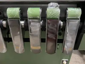 Высокоскоростная игольчатая машина для электронных ткацких станков