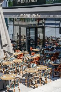 Venta al por mayor Francés parisino ratán comedor <span class=keywords><strong>Bistro</strong></span> sillas blancas para bodas al aire libre restaurante cafetería Hotel eventos - Product Image 4