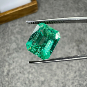 Émeraude naturelle colombienne de 4,48 carats, taille octogonale, pierre précieuse verte lâche pour la fabrication de bagues, pendentifs et bijoux fins - Product Image 1