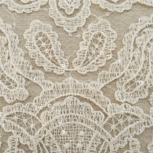 Tissu en dentelle africaine beige de luxe, brodé à la main, motif floral, soluble dans l'eau, pour robes de mariée et sacs - Product Image 5