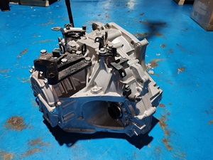 TRANSMESUN nouvelle boîte de vitesses à 4 vitesses 4500023100 A4CF1 A4CF2 1.4L 1.6L pour Hyundai Kia - Product Image 6