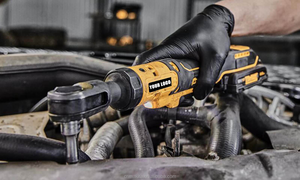 طقم مثقاب احترافي بدون فرش من ديوالت 20 فولت مع بطارية وشاحن - Product Image 6