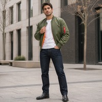 Blouson aviateur matelassé personnalisé pour homme, style col montant, fermeture éclair, poches sur les manches, logo OEM, vente en gros, direct usine