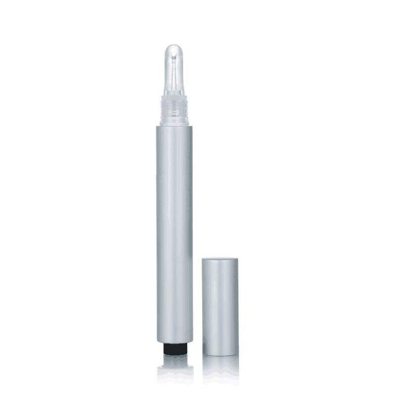 extreme lip plumper in matte silver pen