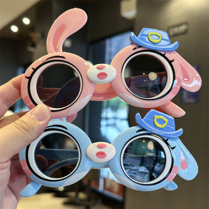 <span class=keywords><strong>Lunettes</strong></span> de soleil polarisées pour enfants Zootopia Judy Lapin mignonnes - <span class=keywords><strong>Lunettes</strong></span> de soleil en silicone motif lapin policier de dessin animé pour filles, accessoires photo - Product Image 1
