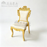 Nouvelle conception Chaise de mariage de luxe en plastique doré, coussin moelleux, vente chaude, pour banquets, événements, restaurants, fournisseur OEM ODM, commande en gros