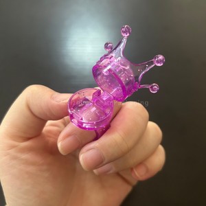 Isman rỗng dễ thương Mini màu hồng tím vương miện hình vòng <span class=keywords><strong>Lip</strong></span> <span class=keywords><strong>Balm</strong></span> Jar trang điểm <span class=keywords><strong>Lip</strong></span> Gloss <span class=keywords><strong>container</strong></span> Blush trường hợp đóng gói cho trẻ em 2 gam - Product Image 4