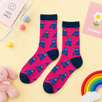 Chaussettes de sport antidérapantes personnalisées en gros, motif dessin animé coloré, coton doux, logo promotionnel sur le dessous, cadeaux promotionnels de marque