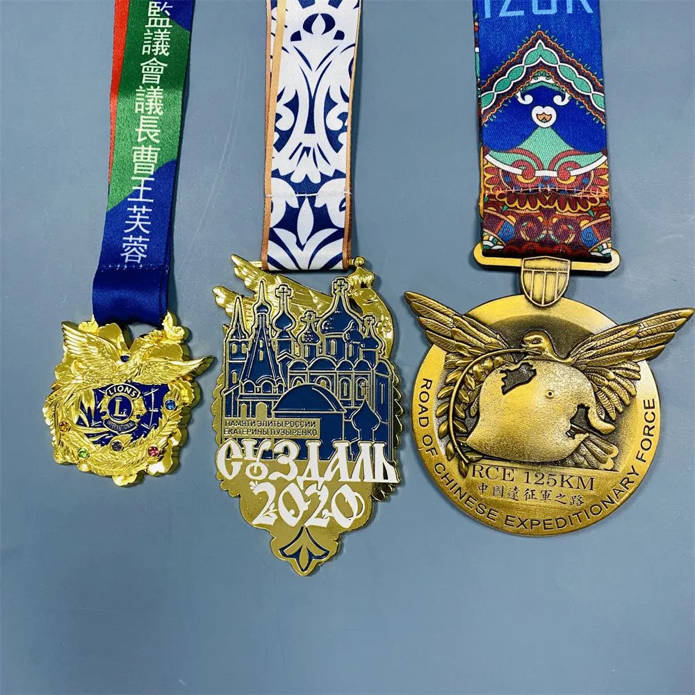 ゴールドメッキスポーツランニングメタルメダルお土産賞3Dエンボスプレミアムドラゴンメダリオン