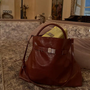 Bolso de Mano y Cartera de Diseño de Alta Calidad, Color Rojo Oscuro, a la Moda, Duradero, Gran Capacidad, con Doble Correa para el Hombro - Product Image 2