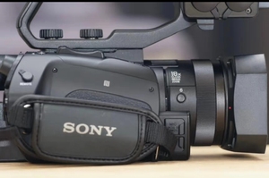 Caméscope portable haute résolution 4K Son-y PXW-Z90V avec sortie 3G-SDI, enregistrement vidéo en direct, autofocus hybride rapide - Product Image 4