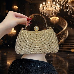 Bolso de mano de moda para mujer con diamantes de imitación, cartera de noche hueca, bolso de metal con purpurina y cuentas de cristal, asa de bolso con diamantes clásicos - Product Image 1