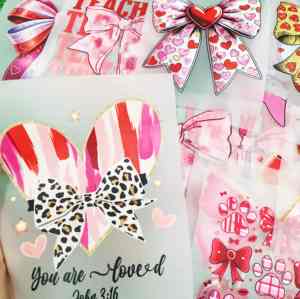 Parches Termoadhesivos Personalizables con Diseño <span class=keywords><strong>de</strong></span> Corazón para Transferencia DTF, Lavables y con Flocado, para Prendas - Product Image 1