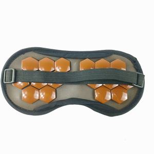 Jade Tourmaline Masque <span class=keywords><strong>pour</strong></span> <span class=keywords><strong>les</strong></span> <span class=keywords><strong>yeux</strong></span> FIR Chauffage Thérapie magnétique <span class=keywords><strong>Bandeau</strong></span> élastique réglable Commande manuelle-filaire <span class=keywords><strong>pour</strong></span> la relaxation des <span class=keywords><strong>yeux</strong></span> du sommeil - Product Image 2