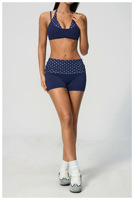 Ensemble de sport décontracté rayé deux pièces pour femme : short taille haute et crop top sans manches en polyester respirant – Collection Printemps