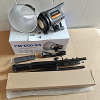 Projecteur LED 3-en-1 100W avec trépied 2,1 m et capuchon de protection en alliage d'aluminium pour diffusion en direct et éclairage photographique spécialisé