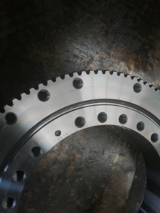 อะไหล่รถขุดบิ๊บอ ชุดลูกปืนวงแหวนหมุนสำหรับรถขุดขนาดเล็ก - Product Image 3