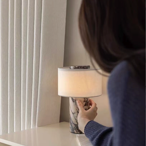 Lámpara de Mesa Ambiental Inalámbrica de Mármol Natural de Alta Calidad con Capacidad para 4000, Lámpara LED Recargable Portátil para Hotel, Bar, Mesita de Noche - Product Image 5