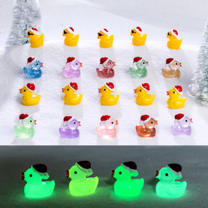Mini-canards en plastique paysagers avec chapeaux de Noël, figurines décoratives, jouets, artisanat de Noël, décorations pour maison de poupée - Product Image 3
