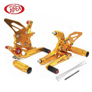 Poggiapiedi SET posteriore regolabile per moto in lega di alluminio CNC di alta qualità per <span class=keywords><strong>DUCATI</strong></span> <span class=keywords><strong>959</strong></span> <span class=keywords><strong>PANIGALE</strong></span> 2016 2017 <span class=keywords><strong>2018</strong></span> 2019 - Product Image 3