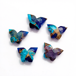 Turquesa Azul Lapislázuli Mohave Tallada en Forma de Mariposa, Gema de 14MM, Cristal Tallado a Mano Tipo Briolette para Fabricación de Joyas, Venta al Por Mayor - Product Image 1