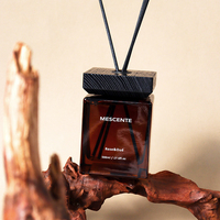 Mescente Square Series Crystal 1000ml Diffuseur d'arômes de luxe Diffuseur de roseaux en rotin d'huile essentielle pour la décoration intérieure