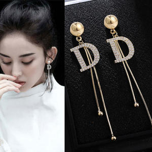 Nouvelle Arrivée Lettre D Gland Designer Boucles D'oreilles Collection Bijoux De Luxe Strass 925 Boucles D'oreilles En Argent Dernier <span class=keywords><strong>Catalogue</strong></span> - Product Image 3