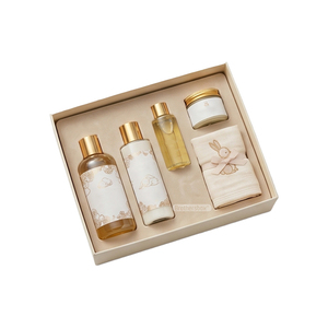 Boîte cadeau de luxe sur mesure pour nouveau-né, coffret cadeau d'articles de toilette de luxe avec couvercle - Product Image 5