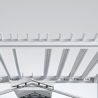 Pergola moderne en alliage d'aluminium motorisée à toit à pignon pour patio extérieur, jardin, cour arrière avec canapé modulaire