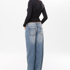 เสื้อเอวลอยเข้ารูปแขนยาวคอวีแนวแฟชั่นสำหรับผู้หญิงเสื้อเอวลอยออกแบบด้านหน้าแบบเซ็กซี่ - Product Image 1