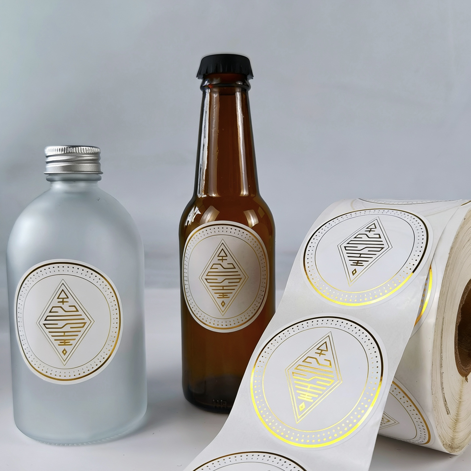 Customized Printing Label Product Hologram Sticker Packaging Waterproof Adhesive Roll Label Vinyl Logo Label Sticker