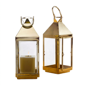Lot de 2 lanternes carrées dorées brillantes avec poignées pour décoration de Noël Lanterne à bougie en métal faite à la main pour éclairage Décoration - Product Image 1