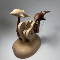 Automaton Jhisen Dolphin Companion, Décoration d'intérieur cinétique en bois faite à la main, Cadeau idéal pour les anniversaires et Noël pour la famille et les amis