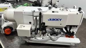 Machine à coudre à point droit haute vitesse JUKKY 781D, système de lubrification automatique à entraînement direct, coupe-fil intégré - Product Image 3