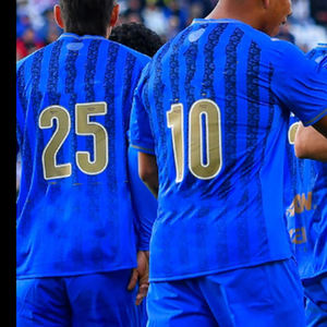 Maillots de football édition spéciale bleue 120e anniversaire en gros – Haute qualité, séchage rapide – J'adore regarder la saison des Chivas - Product Image 2