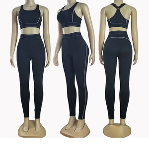 Set Yoga di Lusso per Donne, <span class=keywords><strong>Abbigliamento</strong></span> <span class=keywords><strong>Sportivo</strong></span> Personalizzato con Logo, Completo Due Pezzi <span class=keywords><strong>Casual</strong></span> Estivo con Pantaloni e Maglia a Maniche Corte - Product Image 1