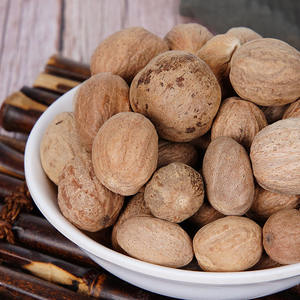 Vente en gros de noix de muscade séchées en vrac de haute qualité Épice unique et herbes Épices sèches Myristica Fragrans - Product Image 6