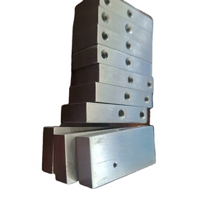 Service d'usinage VMC de haute qualité pour blocs en acier inoxydable - Product Image 1