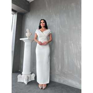 Robe de bureau élégante à épaules dénudées, coupe fourreau, taille naturelle, en tissu tissé blanc, ajustement confortable - Product Image 3