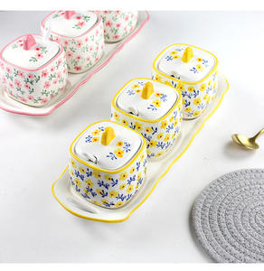 Artículos de Cocina Modernos, Juego de Tarros para Condimentos Pintados a Mano, Juego de Tres Piezas de Tarros de Cerámica para Pimienta y Sal - Product Image 4