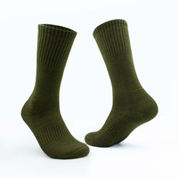 Chaussettes de randonnée en coton pour hommes, épaisses, résistantes à l'usure, respirantes, pour l'entraînement en plein air, couleur vert armée