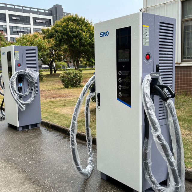 240KW EV DC Fast Charging Station EV Charger CCS1 CCS2 EV Charger with 7 Inch Color Touch LCD Screen