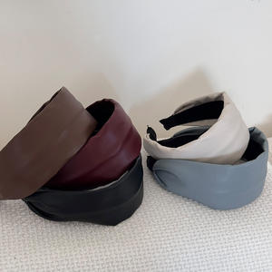 Diadema de Cuero de Color Sólido Estilo Francés, Diadema Retro con Borde Ancho, Accesorio para el Cabello - Product Image 1